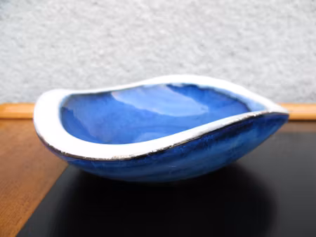 blue/white bowl 171