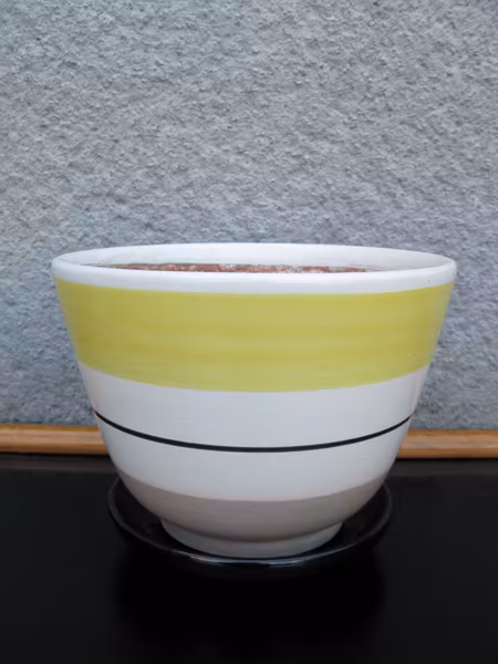 yellow striped svea flowerpot nr 4