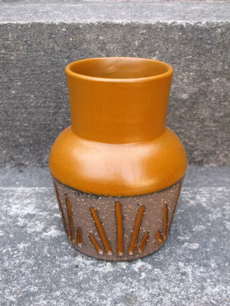 orange tokyo vase 4077m
