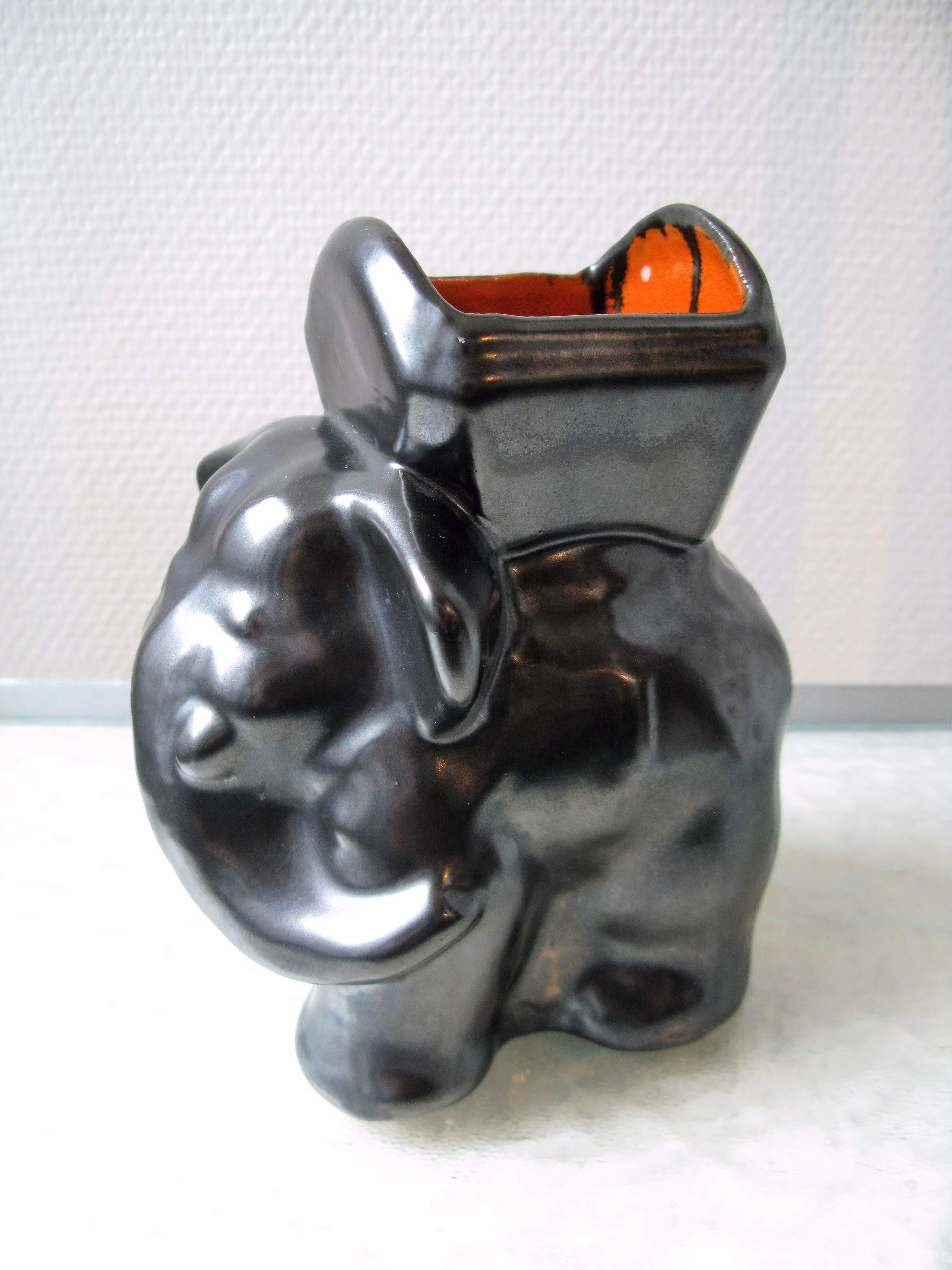 elephant cigarette cup 2139