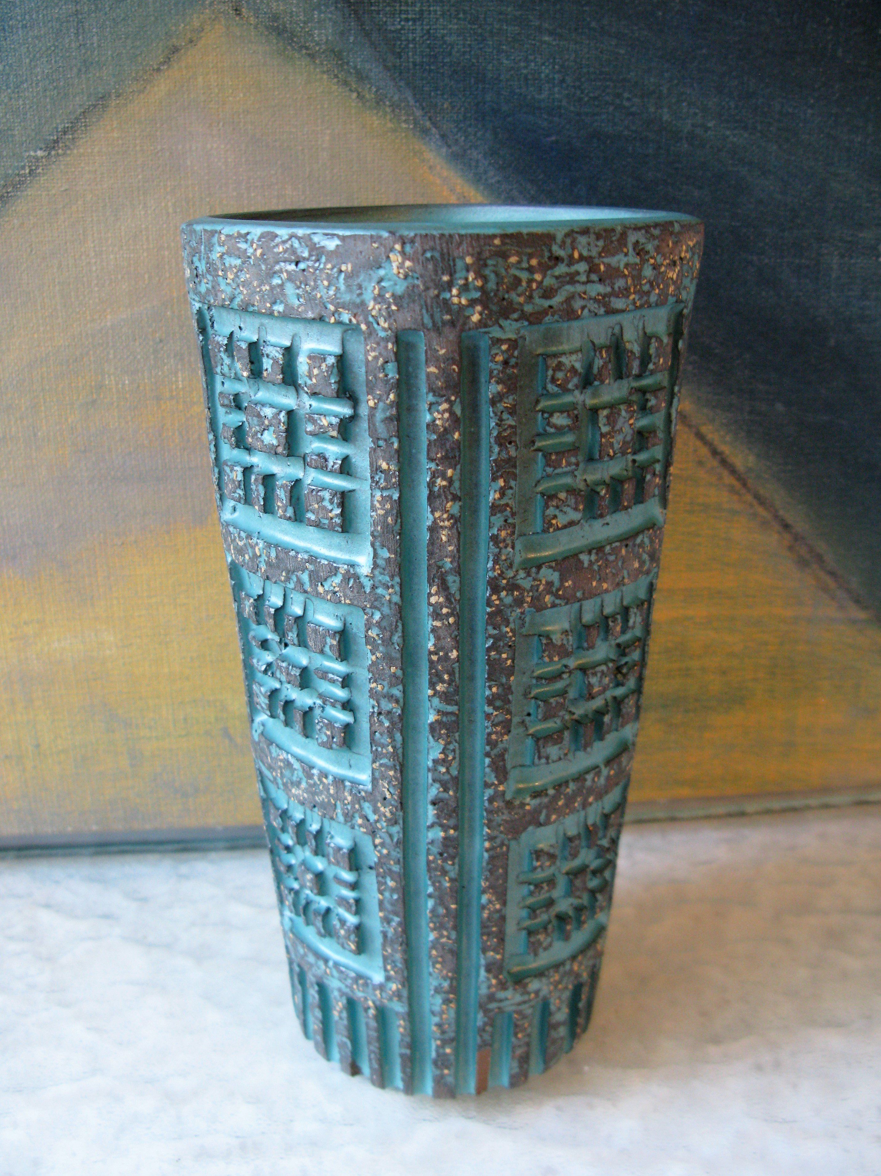 patina vase 7028m