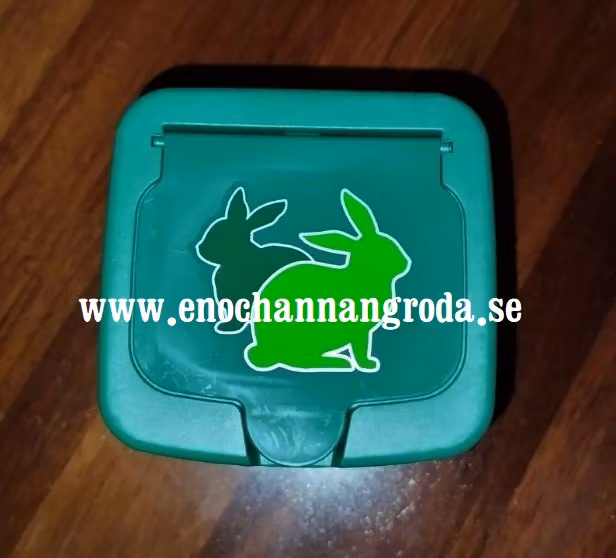 Röd/grön vattenKOPP med 1 liters TANK