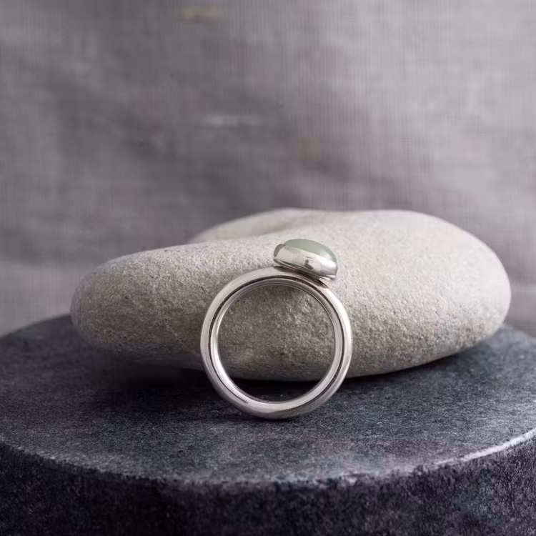 Silverring, infattad sten, grön aventurin