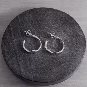 Cirkel, örstickare, smält silver