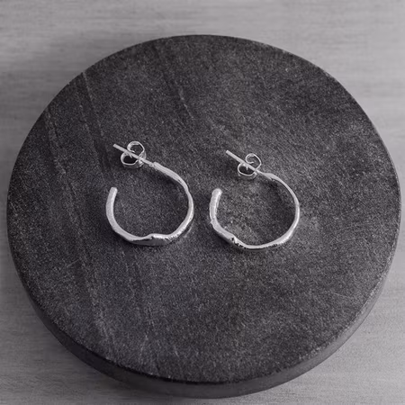 Cirkel, örstickare, smält silver