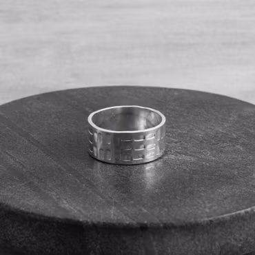 Silverring med mönster 18,5 mm