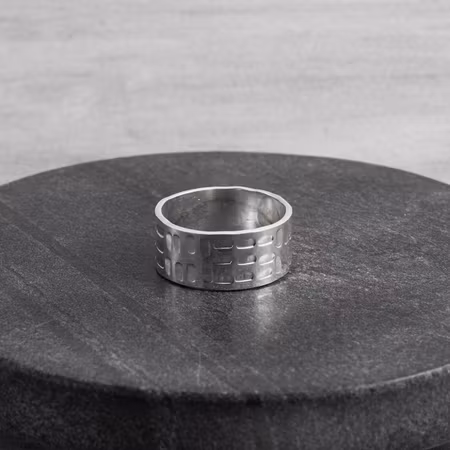 Silverring med mönster 18,5 mm