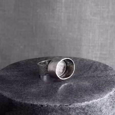 Silverring med oval burk