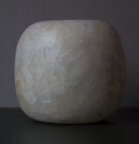 Ljuslykta alabaster helvit 13-14.5 cm