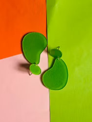 Gröna blanka örhängen