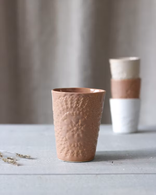 Ethnic mugg rost