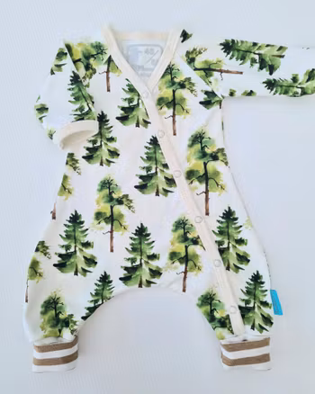 Prematurdress Skogens träd strl 48/50