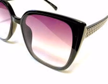 Solglas Amanda nr 9, finns i 4 färger