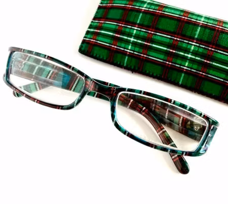 Läsglas rutig grön med fodral