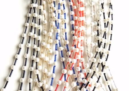 Snöre pärlor och färger