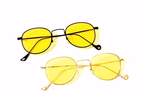 Solglas Rut gula med svart båge