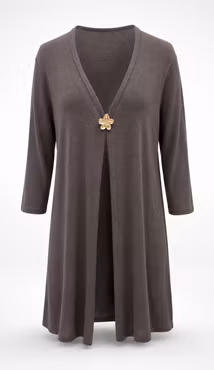 Fin stickad cardigan med brosch