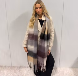 Adele Scarf