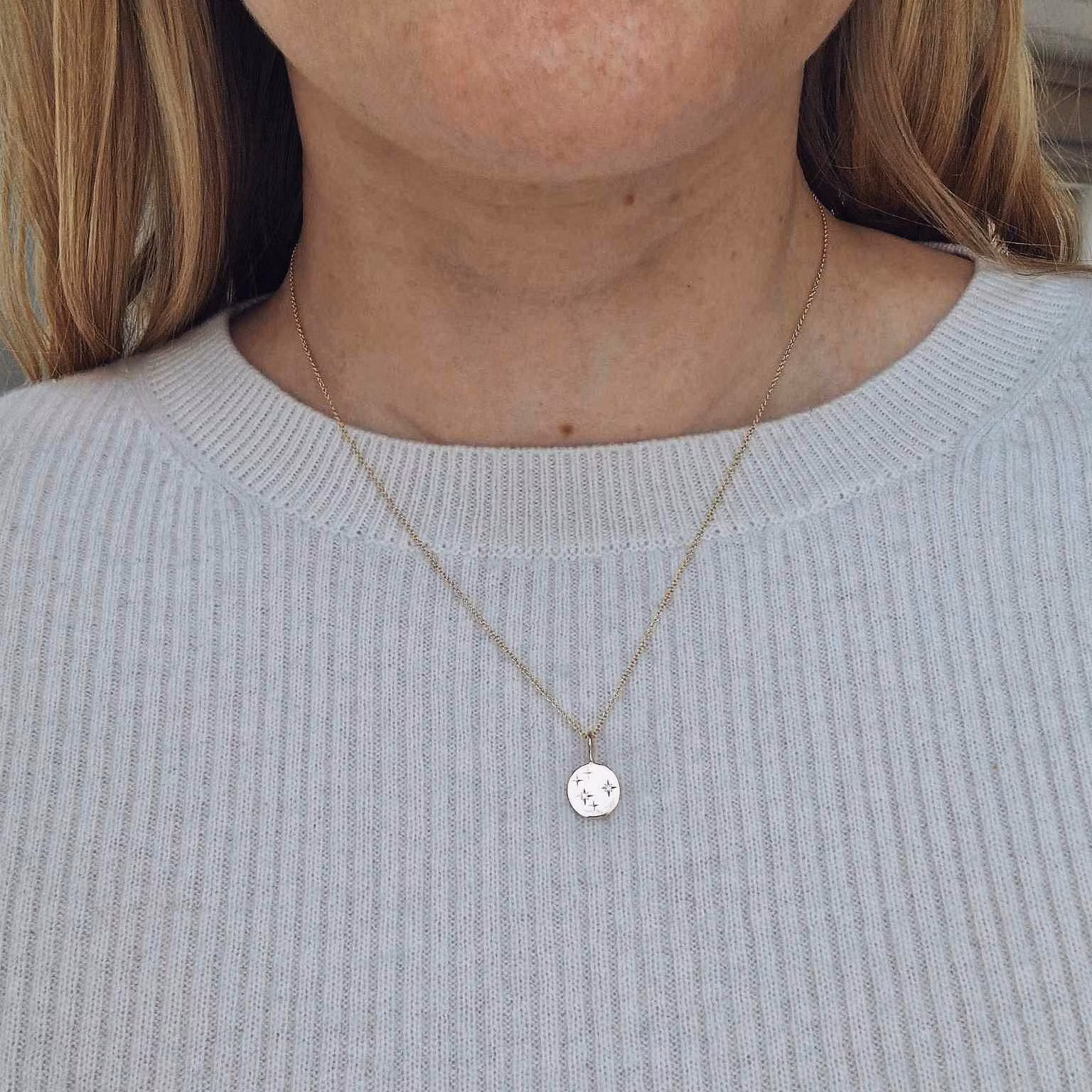 "Night sky" pendant in white gold with diamonds