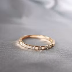 "Mrs Space" ring med (tot 0.14ct) TW/VS diamanter