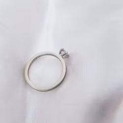 "Vega" ring med en 0.17ct TW/VS diamant