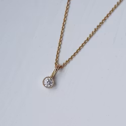 "Twinkle" pendant in gold with a 0.15ct W/SI diamond