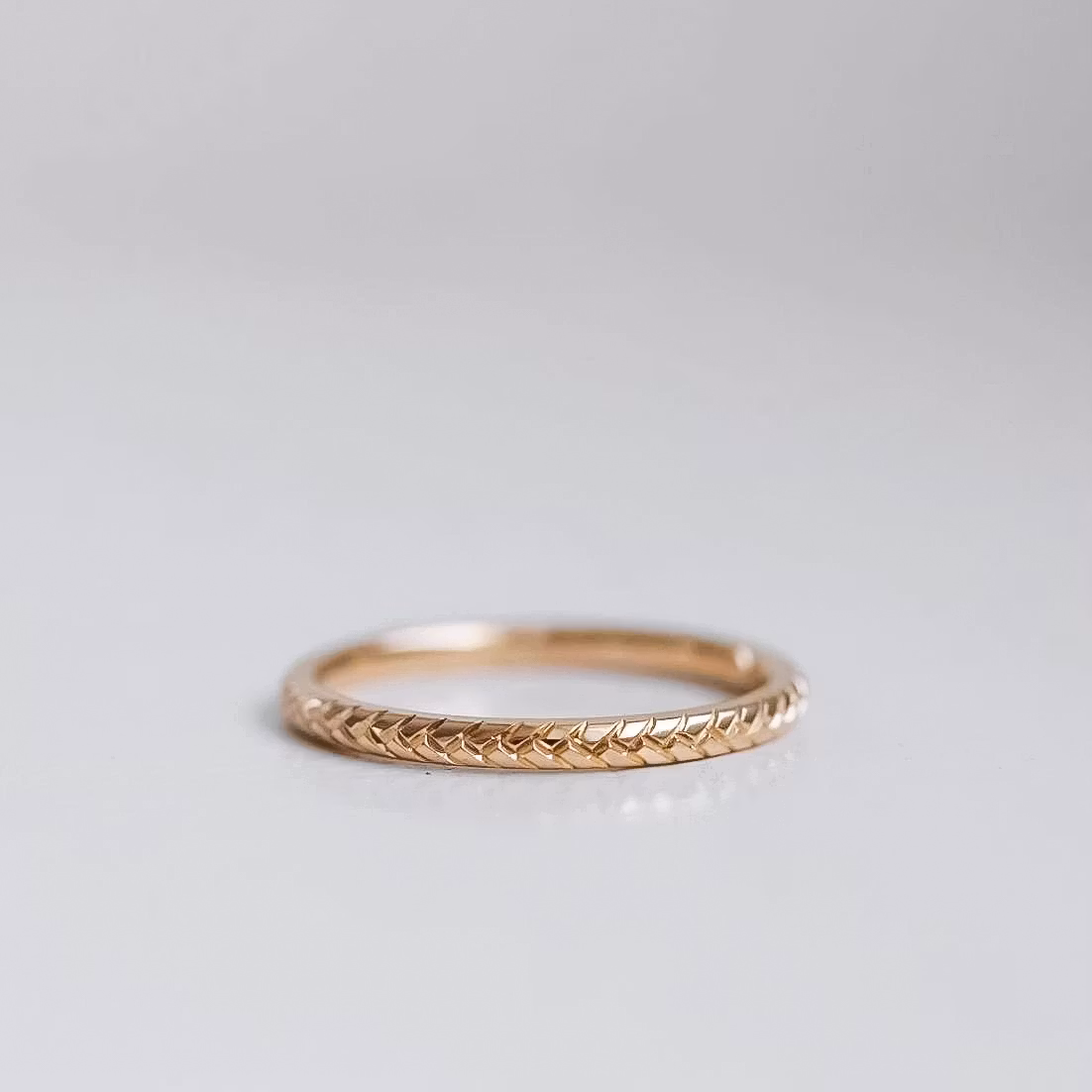 "Idun" ring in gold