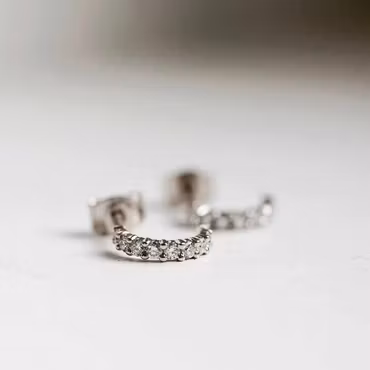 "Barbarella" earrings in gold with diamonds