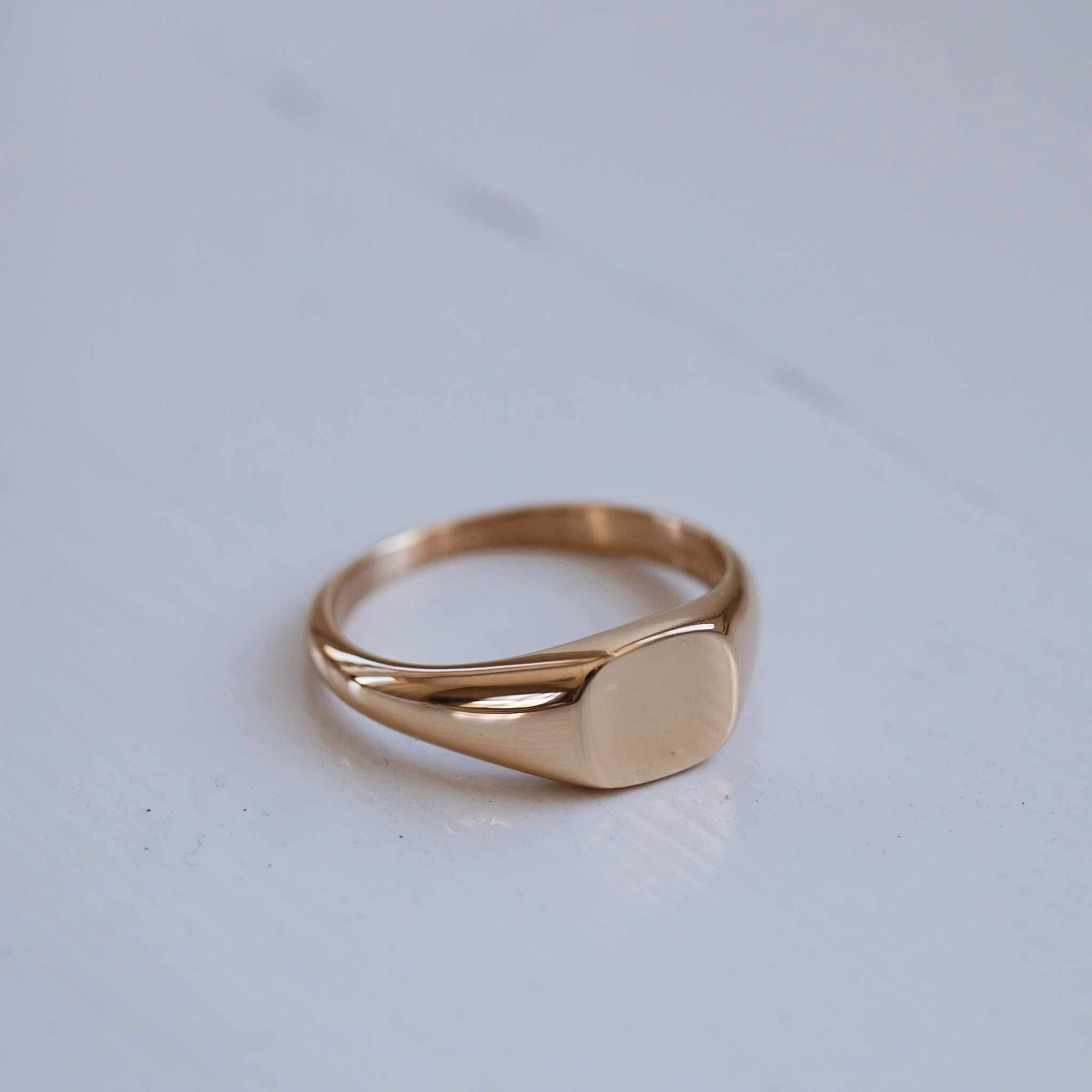 "Roine" ring in gold