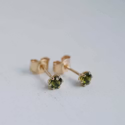 "Cordelia" Earrings in gold with green tourmalines