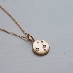 "Night sky" pendant in gold with diamonds