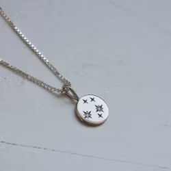 "Night sky" pendant in white gold with diamonds