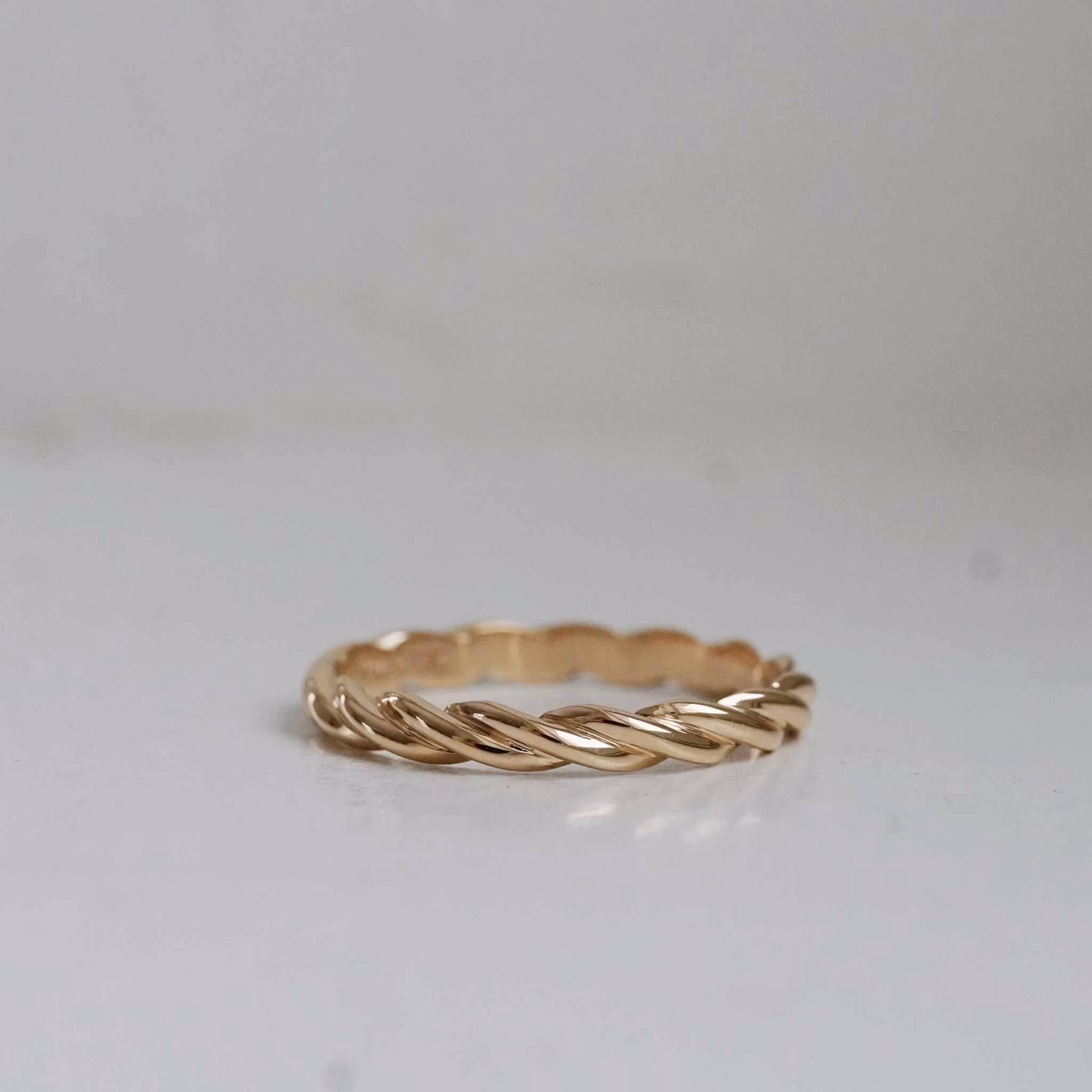 "Elsa" ring in gold