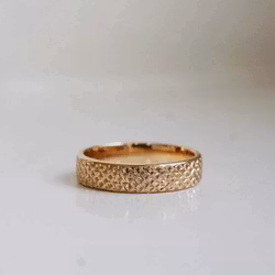 "Baingyl" 5mm hand engraved gold ring