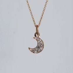 "Pavé sparkle Moon" pendant in 18K gold with grey/white diamonds