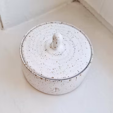 Ceramic jewelry box dot