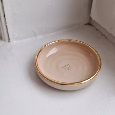 Jewelry tray light pink with gold edge