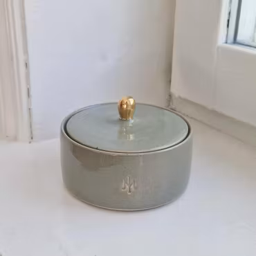 Ceramic jewelry box sage with gold bud