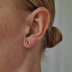 "Björk" earrings in gold