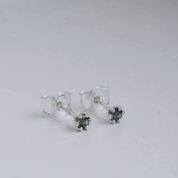 "Cordelia" earstuds in silver with tourmaline
