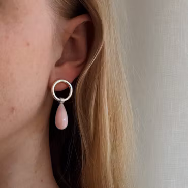 "Tamara" earrings in silver with pink opals