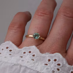 Cocktail "Primavera" gold ring