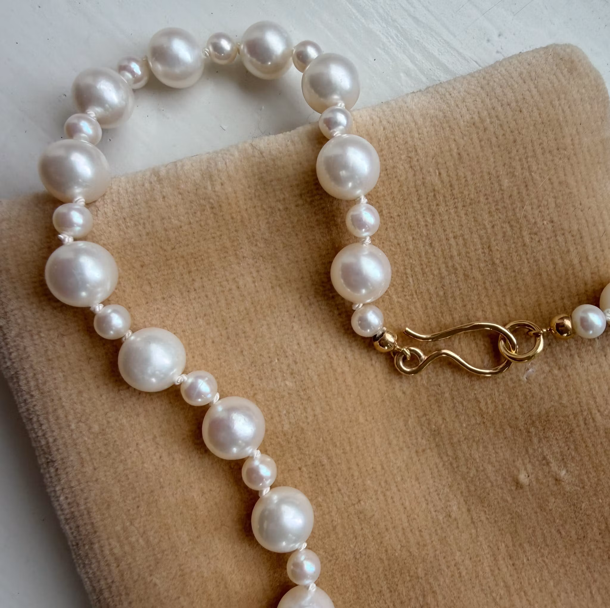 Collier with freshwater pearls 47cm & gold