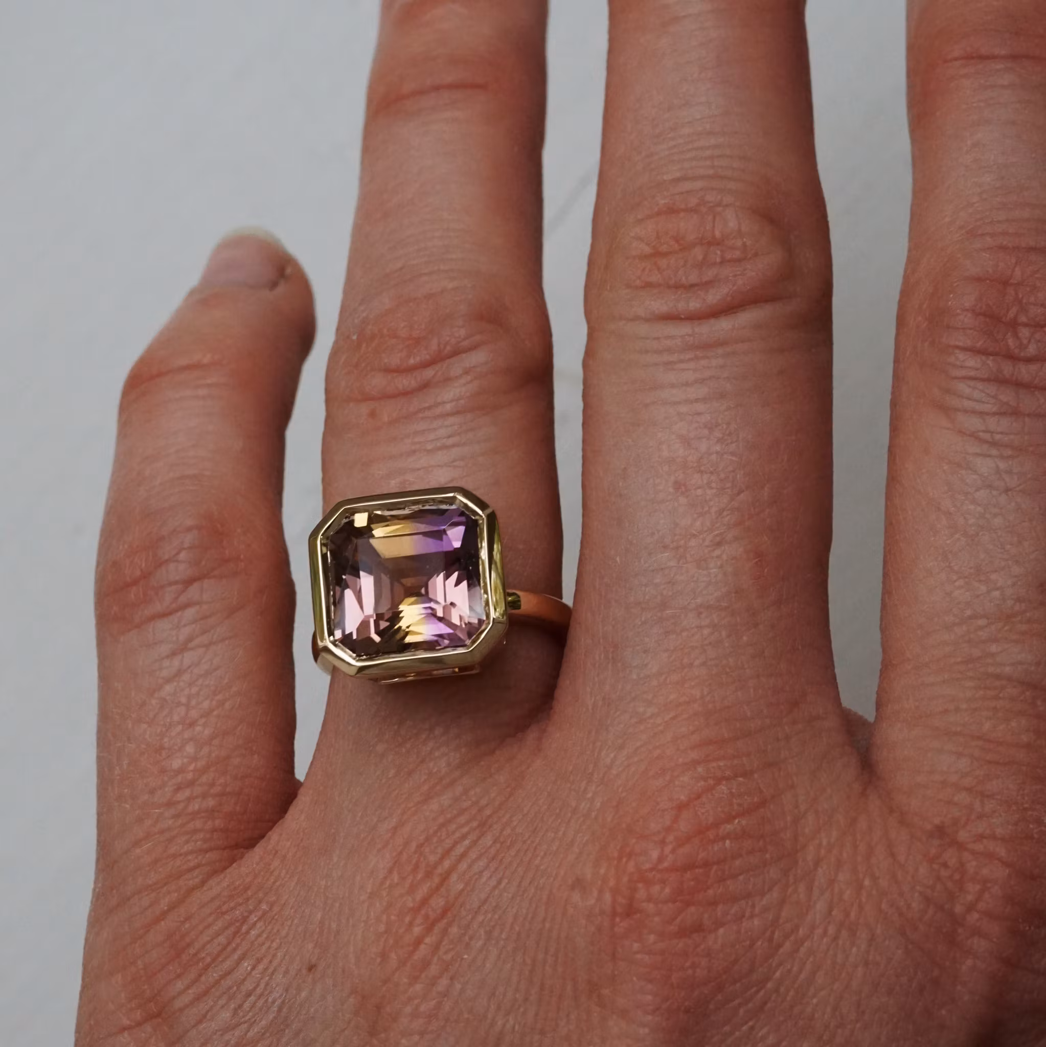 Cocktail "Sunrise" gold ring