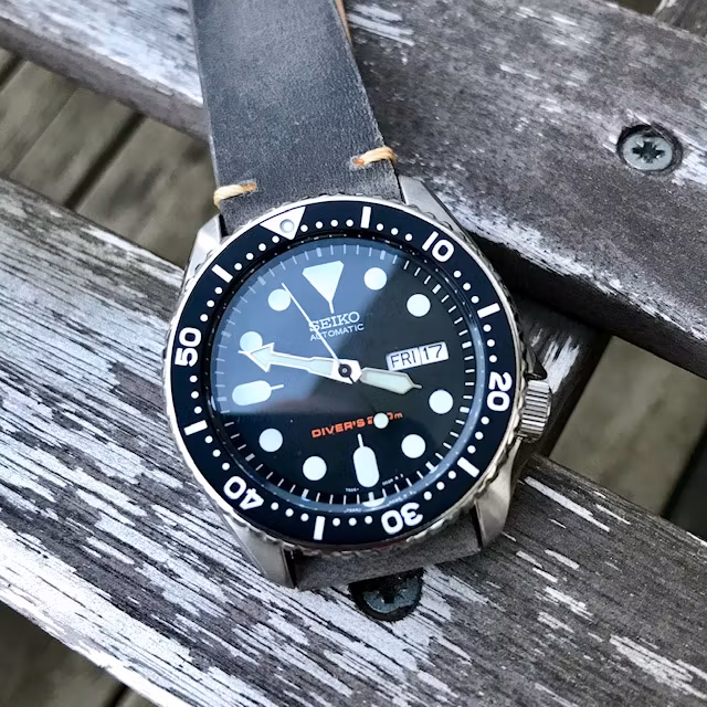 Grått vintage klockarmband av läder