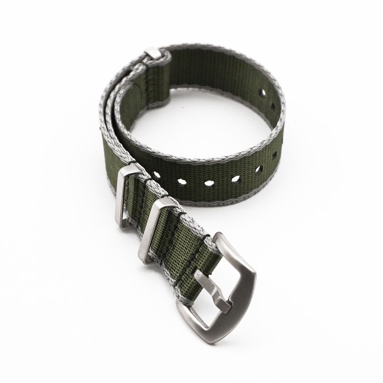 Seatbelt nato grön och grå