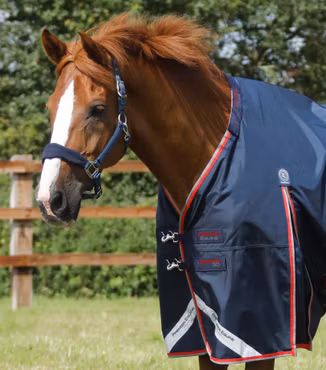 Premier Equine Buster 50g Utetäcke med Snug-Fit-hals