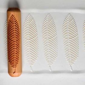 Handrulle Feathers