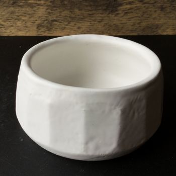 9107 White matt