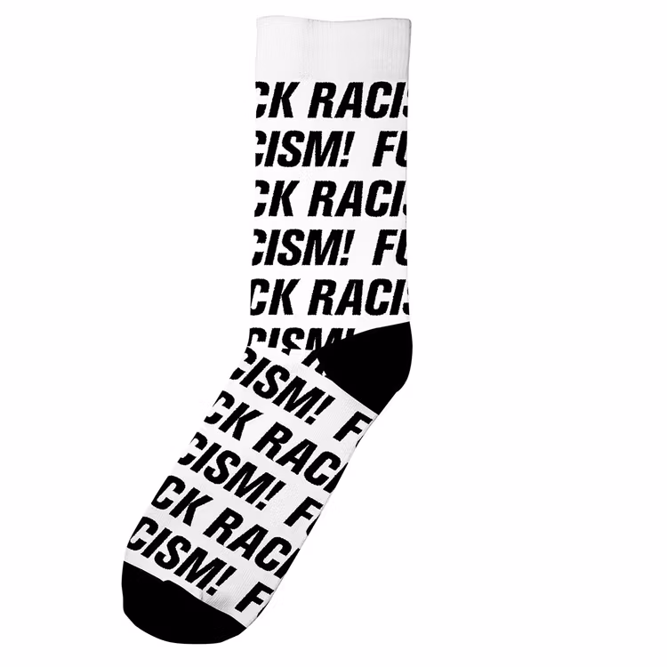 Fuck racism strumpor vit